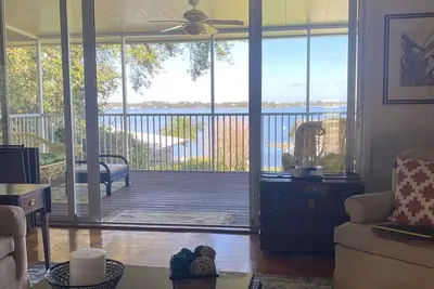 Image de Lake House in Central Florida on beautiful Crooked Lake in Babson Park Fl.