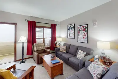 Image de Soaring Eagle #213 - Brigham Two Bedroom Condo by RedAwning