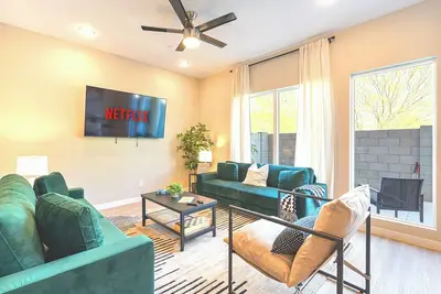 Image de Cozy Cactus I 5 Bed Suite w/ Pool I Stadium & Golf