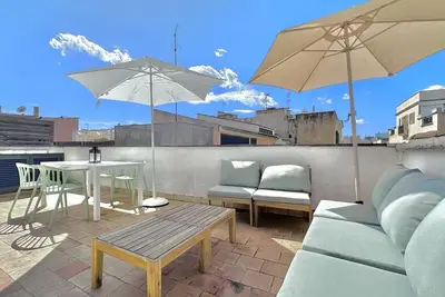Charming Penthouse with terrace in Palma Old Town - available 15 August