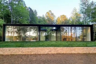 Image de Designer's Glass Lakehouse
