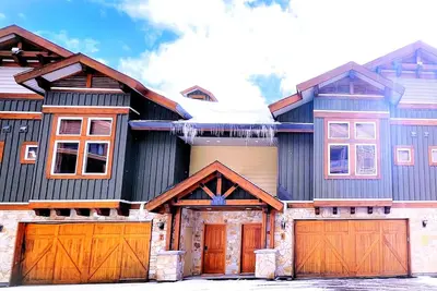 Image de Upper Village Best Ski-in-out w/ 3 parking spots!