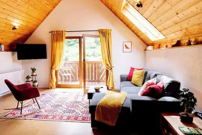 Image de birds-nest holiday home palatian forest balcony wood stove