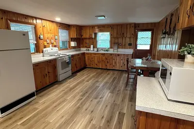 Image de Lakes Region Cozy Camp in Shellcamp