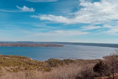 Image de Greers Ferry Lake Retreat with New Spa and Breathtaking lake views!