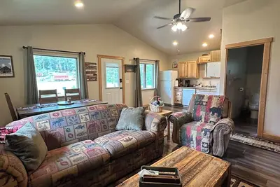 Image de Cozy Cabin, close to the west entrance of Glacier National Park