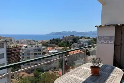 Image de Upstays Appartement 60 m² avec Terrasse Vue Mer