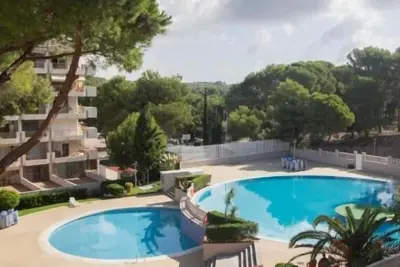 Image de Catalonia 92 Playa Salou, climatisé et avec piscine.