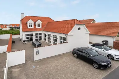 Image de \"Riki\" - 150m from the sea by Interhome