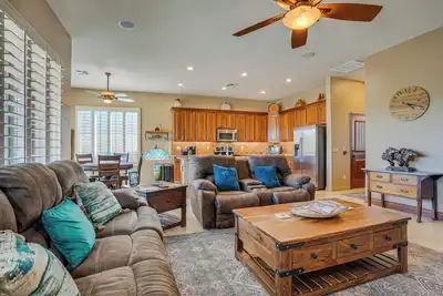 Image de Walk to Parks: Home w/ Pool in Surprise!