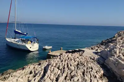 Image de Sailing holiday-be in touch with nature with this unique accommodation\n\n