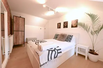 Image de Flat C, 60 Lewisham Way, London, Se14 6ny, United Kingdom