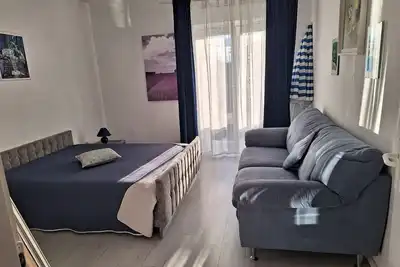 Image de Appartement de deux chambres avec la terrasse et la vue sur le mer Punat, Krk (A-23310-b)