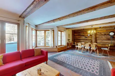 Image de Spacious house in the immediate vicinity of the railway station, with four bedro