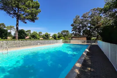 Image de Villa rénovée avec piscine, pétanque, à 2 pas des plages de Capbreton, idéale pour vacances familiales