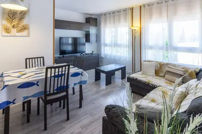 Image de Appartement confortable près de la plage et du centre, équipé pour 5 pers