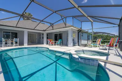 Image de ⭐Newly Refurbished | 4 Bed Villa | Large Private Pool Deck | Minutes to Disney⭐