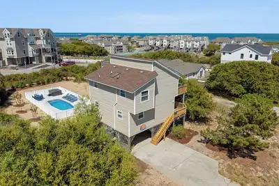 Image de A Change In Attitude: Ocean View | Private Pool | Hot Tub