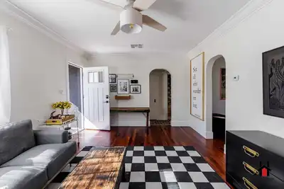 Image de Vintage Pink Kitchen, Hammocks & Bbq Delight