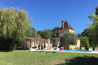 Image de Quercy-Périgord \nMaison familiale entre Rocamadour et la Vallée de la Dordogne.