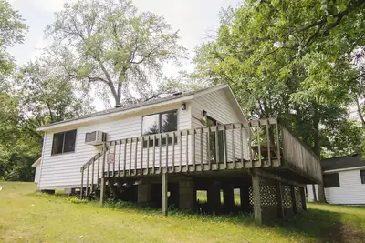 Image de Northern Pines, 2br lakefront cabin situated in family-friendly Riverside Resort