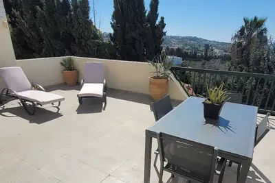 Image de Pj's Apartment, Chlorakas, Paphos. 2 Bedrooms with a huge south facing veranda.