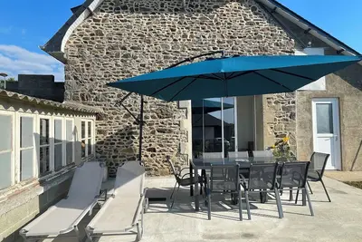 Image de Superbe Maison Moderne entièrement rénovée Trégomeur Proche Mer - Chez Alphonse
