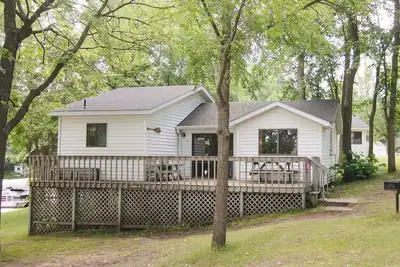 Image de Paddle Inn, 3br lakefront cabin on the Horseshoe Chain of Lakes in Richmond, Mn