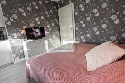 Image de Charming and stylish apartment, perfectly located in Rönnäng. Now