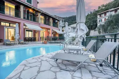 Image de Villa Nikos by Tsiolis family ★ shared pool