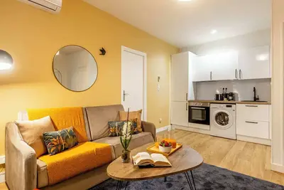 Image de Sweett | Temple A - Une Chambre Appartement, Couchages 4