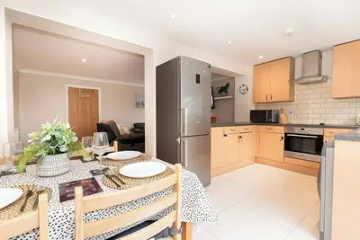 Image de Pass the Keys | Spacious 3-bedroom Greater London + Free Parking