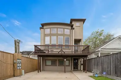 Image de EaDo Luxe Townhouse | Theater, Balcony, Parking