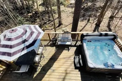 Image de A/C°W/D°Bbq°Heart of Poconos °Fireplace°Hot Tub