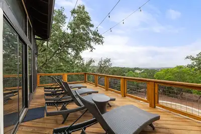 Image de Peaceful Lakeview Home, Family sized!