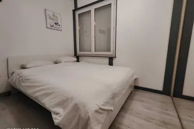 Image de Chez nous is a spacious and fresh 2 bedroom apartment very close to beach