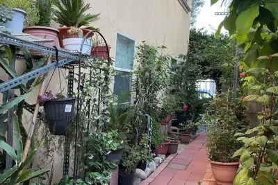 Image de Large 2bd garden home w/ free parking near Lax, beaches, stadiums, freeways