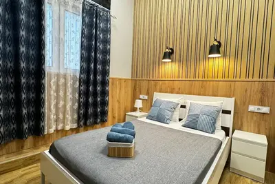 Grandera Apart's - Lliri 32, Apart 3