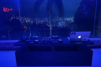 Image de Gated Poblado Villa: Great Views + Nature + Jacuzzi + 24/7 Security