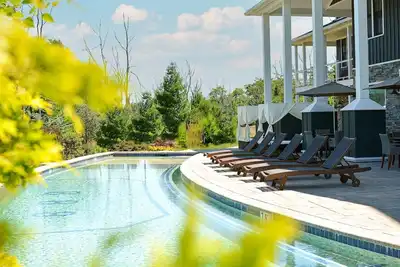 Image de Exclusive 2br Suite with Curated Experiences