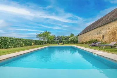 Image de Maison de campagne \"La Bourgeoisie\" avec piscine privée, terrasse privée et Wi-Fi
