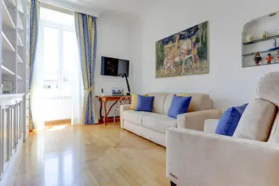 Image de Colosseo Family Art 3bdr – Home and More