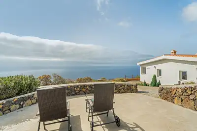 Appartement 'Sitio La Era' avec vue sur la mer, terrasse privée et Wi-Fi