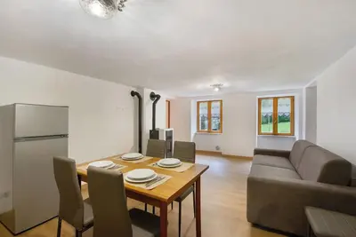 Image de Appartement 'Luéisch Ketschu 1' avec vue sur les montagnes, jardin partagé et Wi-Fi