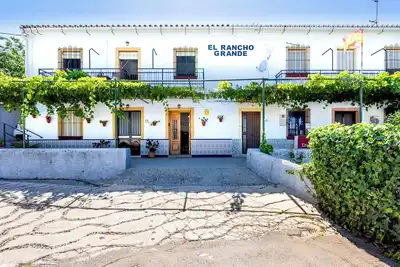 Image de Appartement \"El Rancho Grande\" avec balcon et vue sur les montagnes