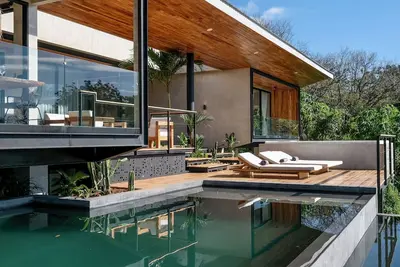 Image de Villa  contemporaine avec Vue Panoramique sur l’Océan et la Jungle