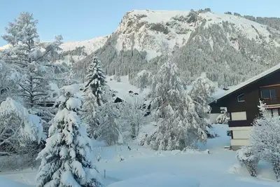 Agréable appartement pour 5 personnes avec Wifi, balcon et parking