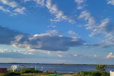 Image de Charming Beachside Cottage  with panoramatic view