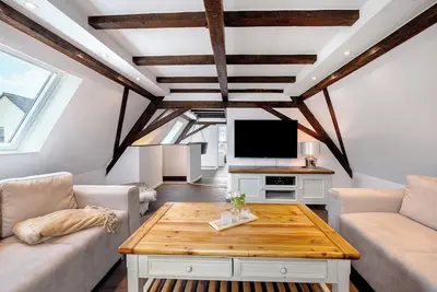 Image de Appartement \"Schönes Fachwerkhaus Rhein-Koblenz\" avec jardin privé et Wi-Fi