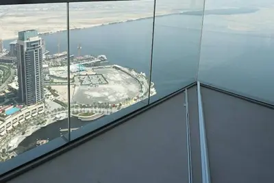 Image de MyDuomo: 2br on High Floor, with Full Creek Views Du0002